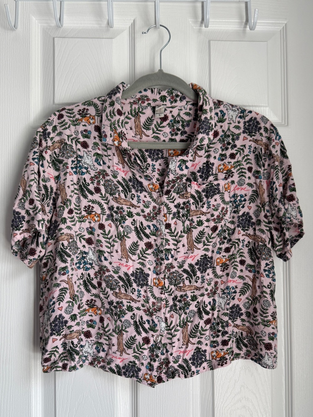 ED Ellen DeGeneres Size L Pink Cat Print Button-Up Shirt Cropped Short Sleeve